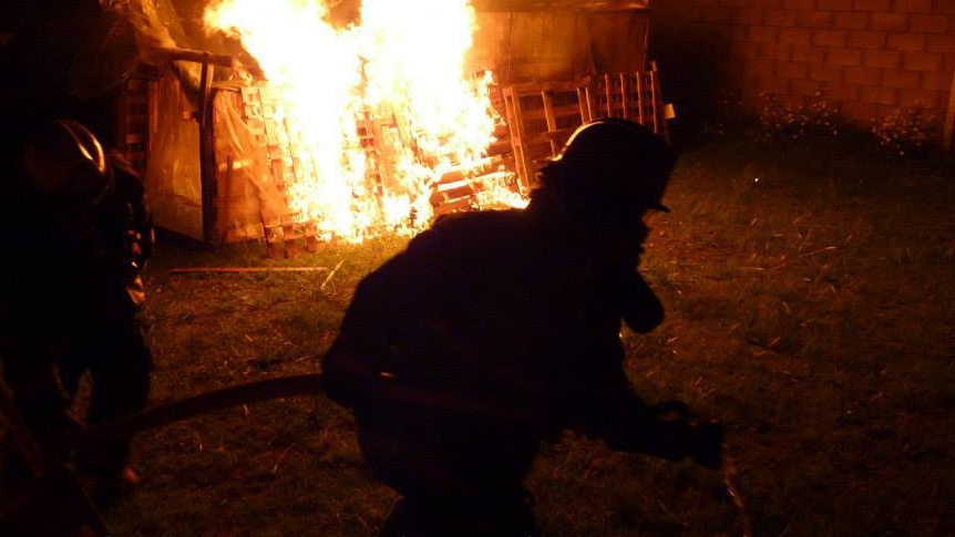 Un incendio destruyó casi en su totalidad una fábrica de ventiladores