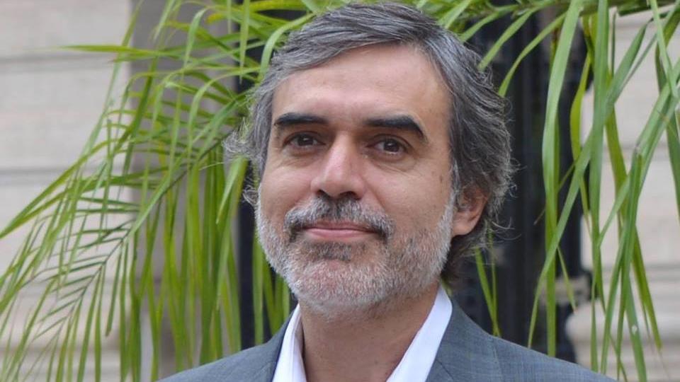 El ministro de Salud provincial, Miguel González.