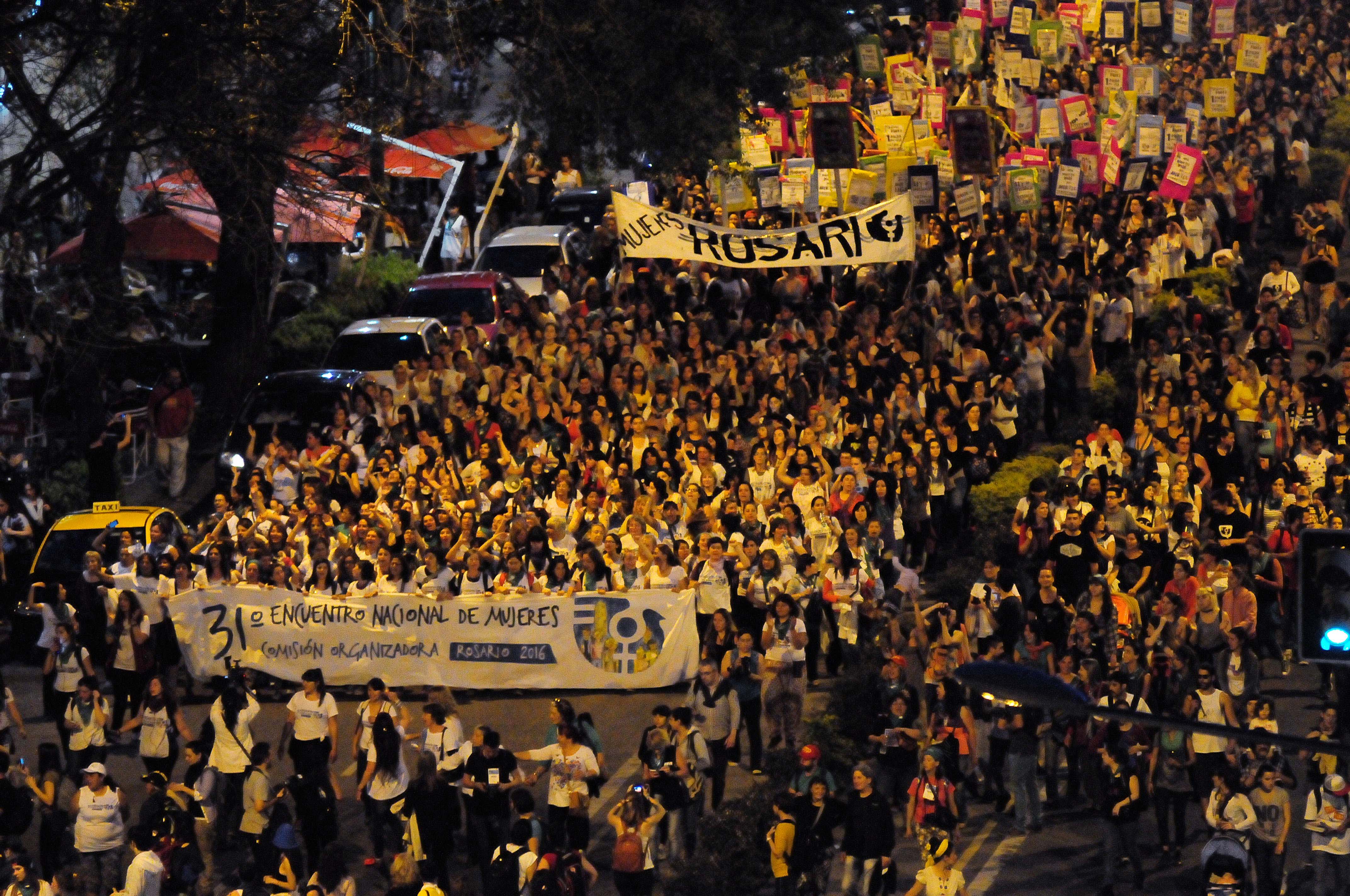 Zignago: la marcha saturó la ciudad pero las violentas fueron 200 personas 