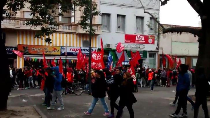 Marcha contra políticas de Macri: "Los comedores no dan abasto"