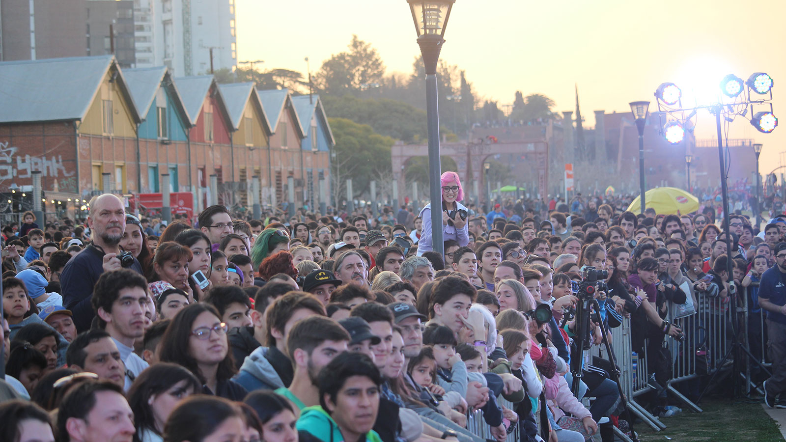 Bocha de gente. El desfile final fue la gran atracción.