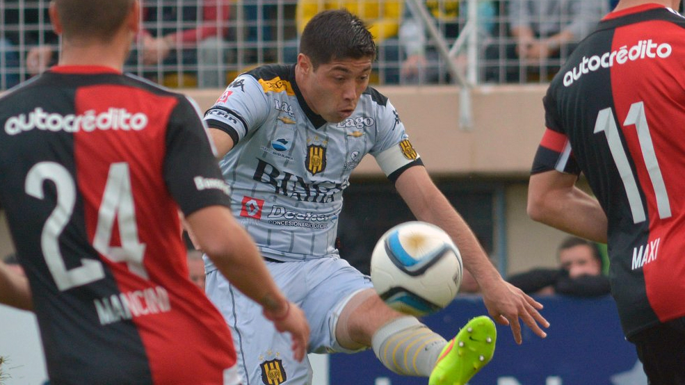 El defensor de Olimpo ya fue dirigido por el entrenador leproso.