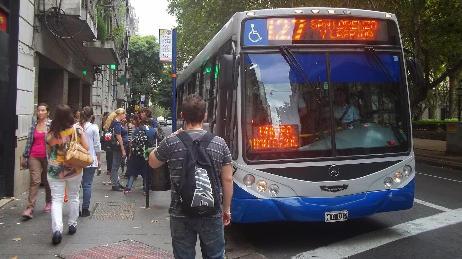 Los colectivos tendrán otros nombres y recorridos, adelantó Alvarado.