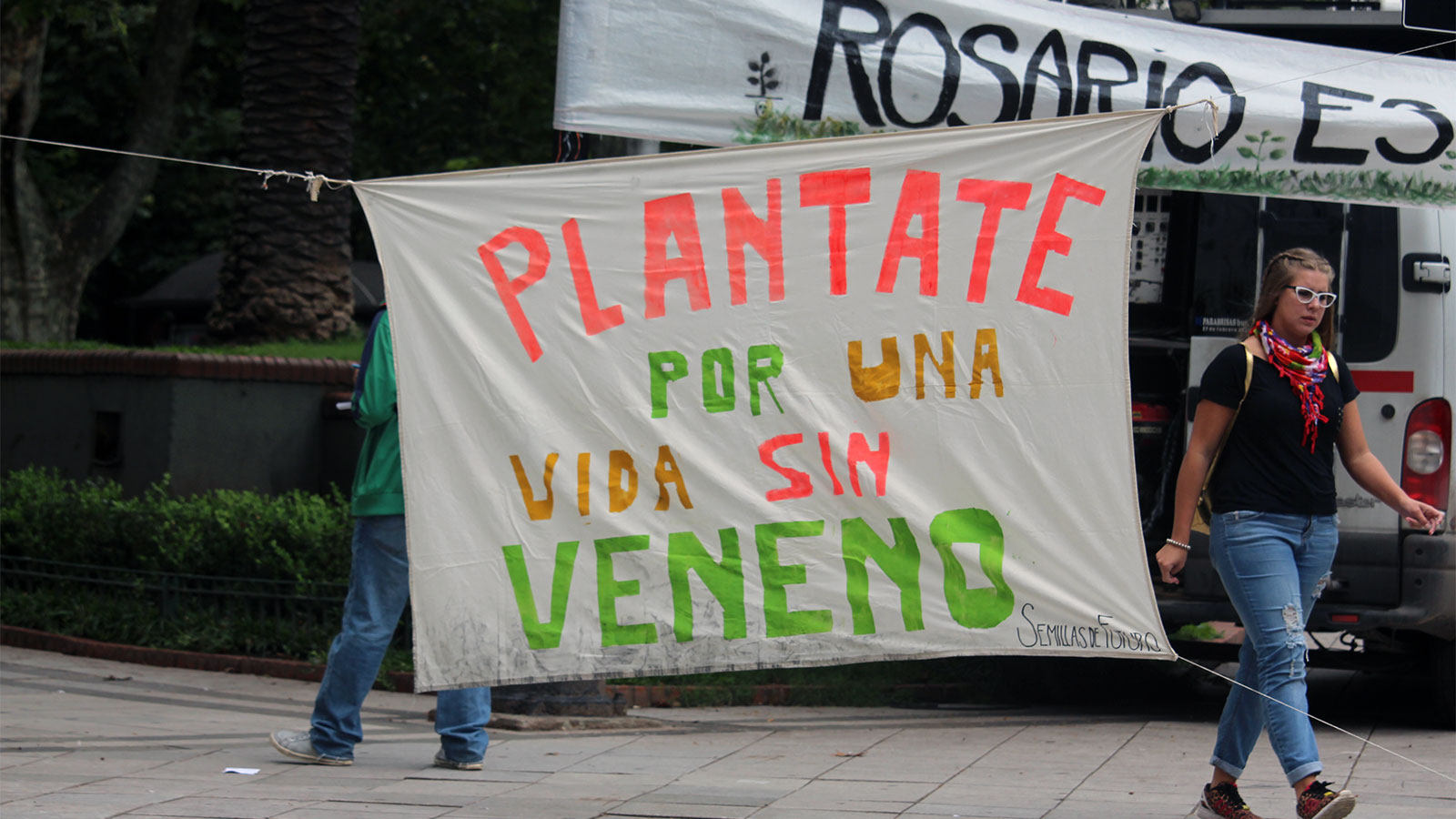 Protesta contra el monocultivo frente a la Bolsa de Comercio