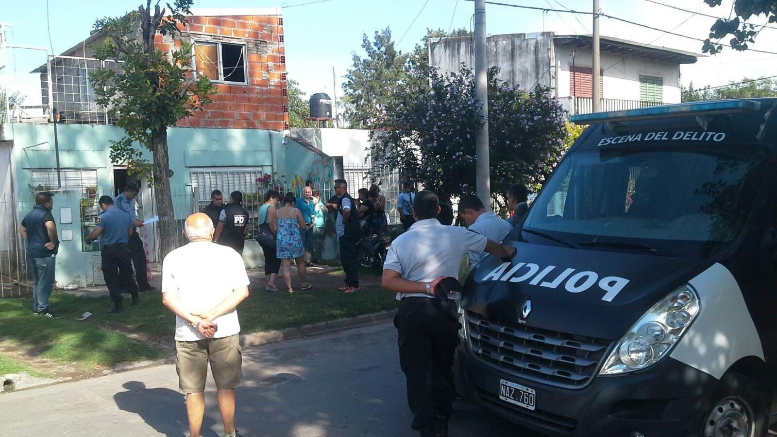 Un policía mató a su mujer y luego se suicidó en Nicaragua al 1500 (Ángel Donzelli)