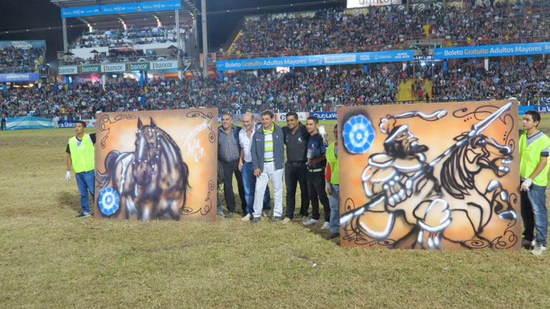 El festival tradicionalista suma atractivos luna tras luna.