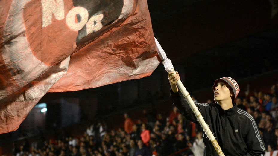Newell’s mezcla pibes con veteranos para levantar cabeza