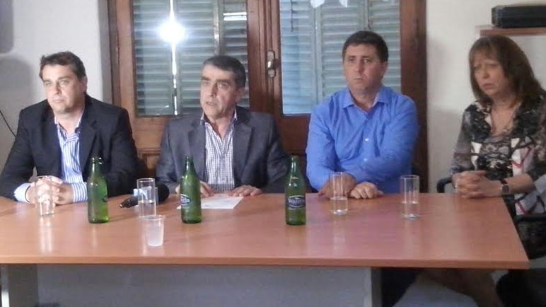 Los senadores del PJ actuarán en un bloque único.