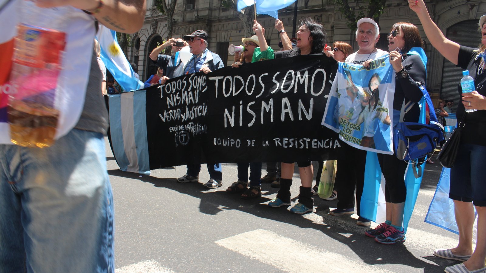 Miles de personas se hicieron presentes frente a la Casa Rosada.