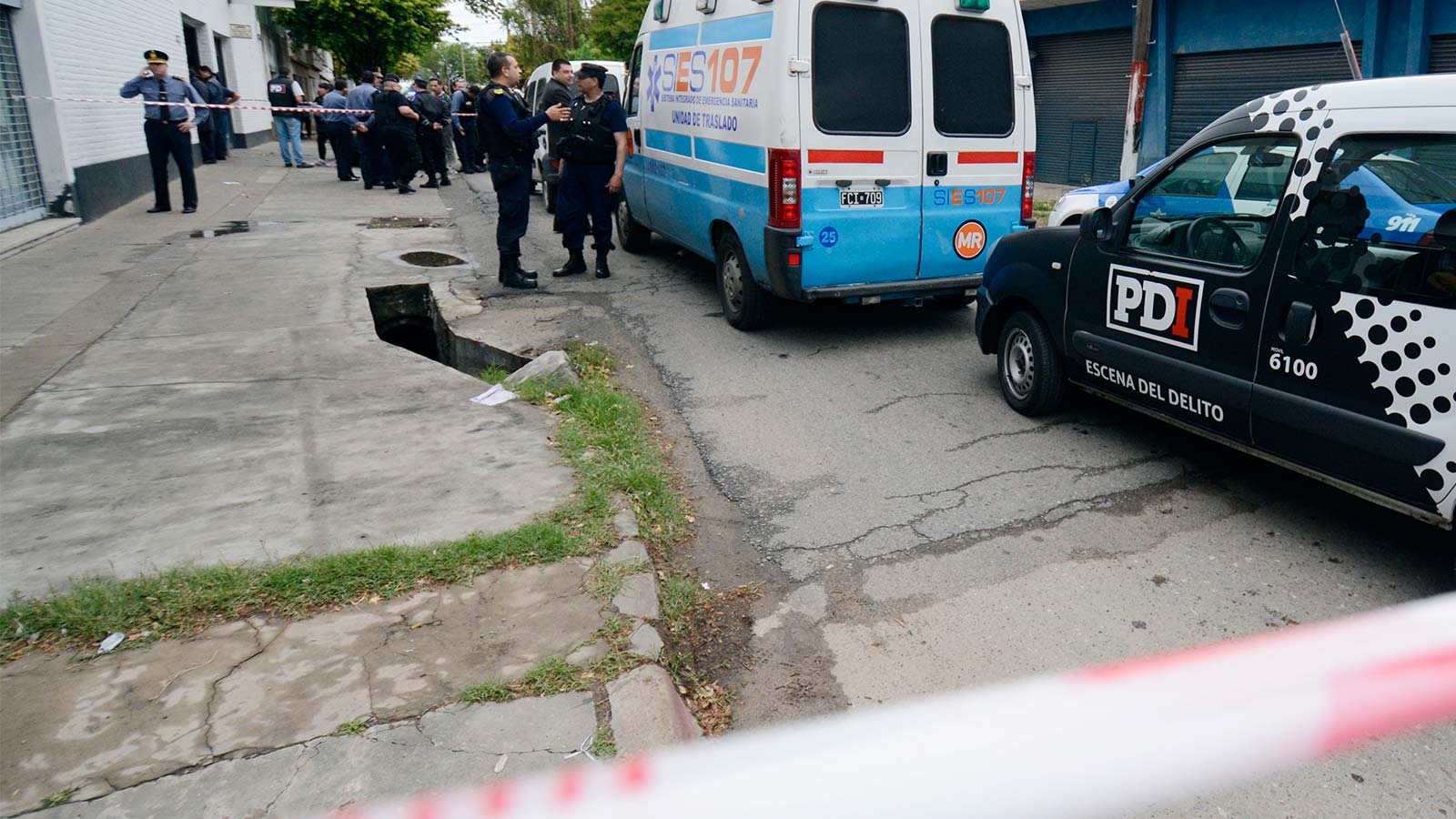 El tiroteo astilló la tranquilidad de la cuadra, en barrio La Guardia.