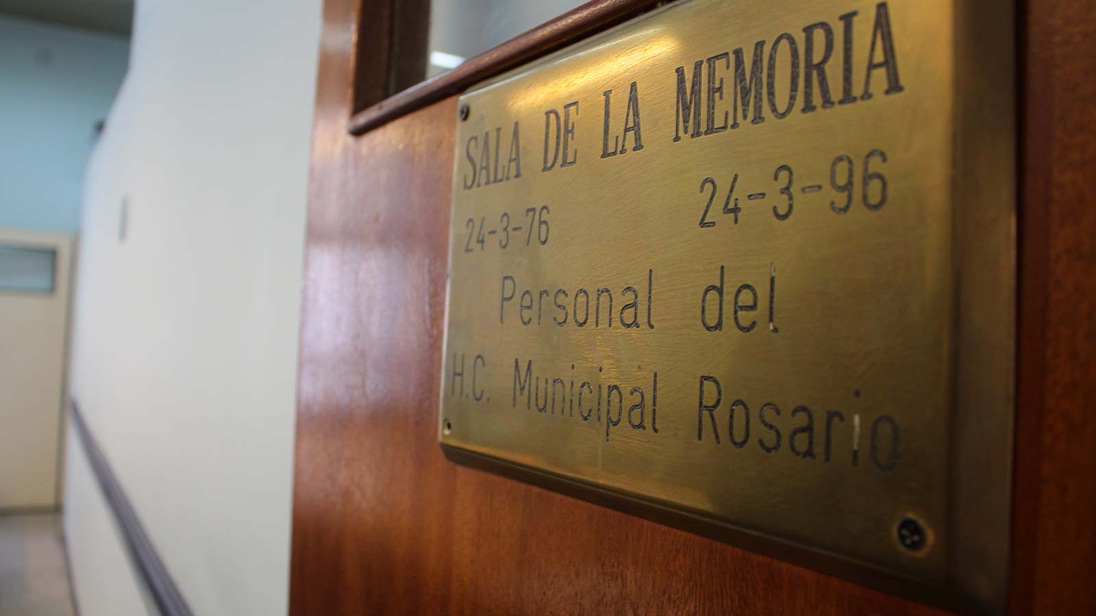 Cada lunes: ediles rodeados de vecinos preocupados por la violencia callejera. 