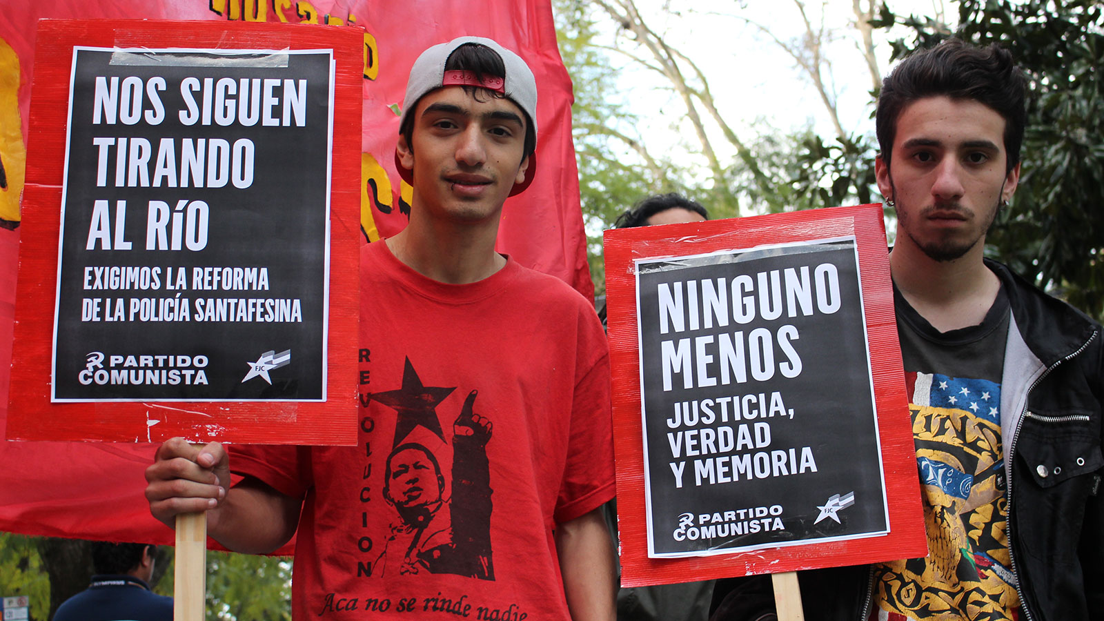 Cientos de manifestantes pidieron justicia por Escobar.