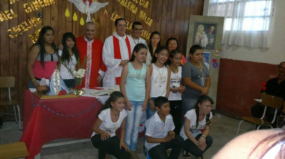 "La mayoría de la sociedad mira para otro lado", señala el padre Siñeriz.