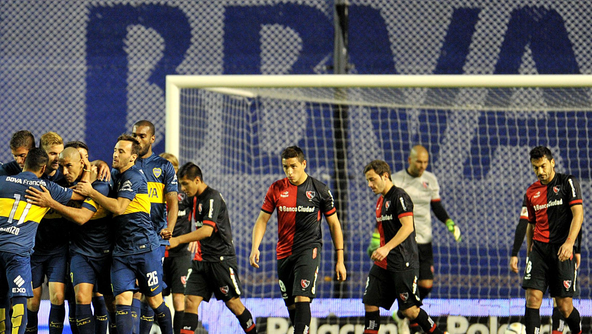 Boca festeja el segundo gol del partido.
