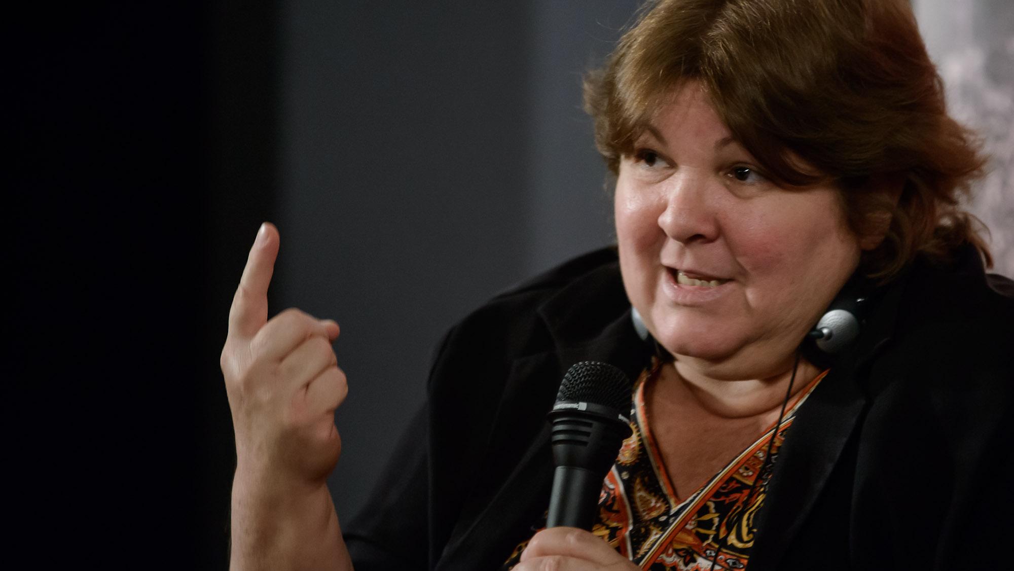 Adelaida dice que el Che no tenía banderas de fútbol, pero los canayas no le creen