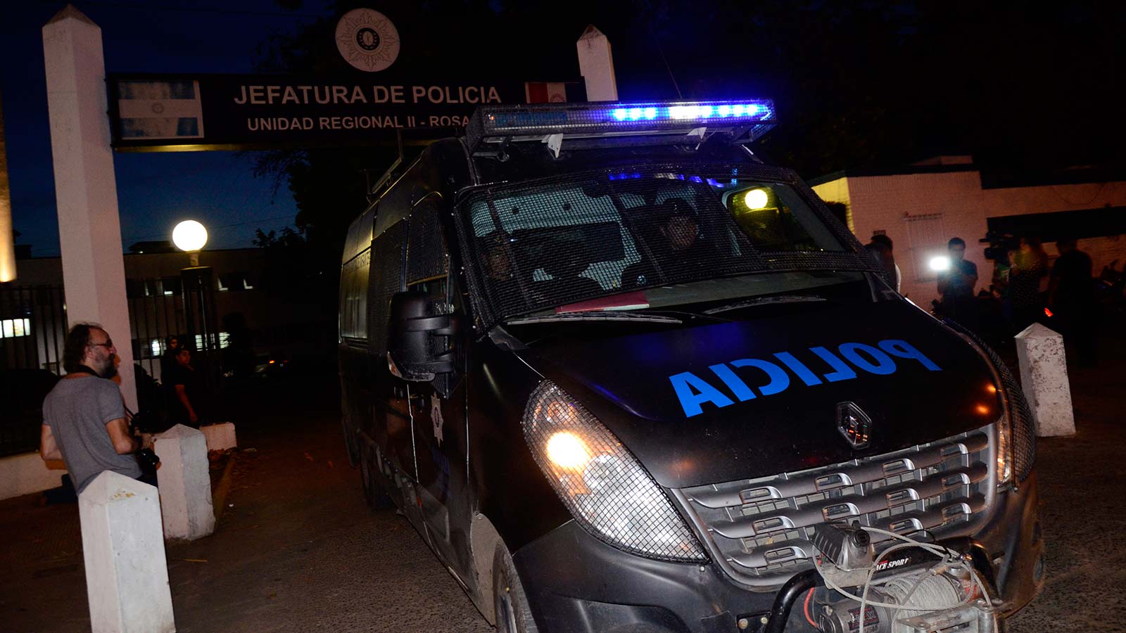 Un importante operativo se montó en Jefatura para el traslado de Ariel Cantero