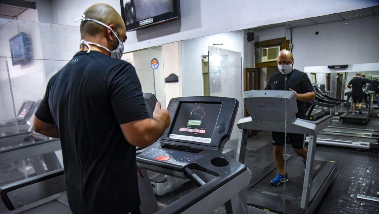 Gimnasios y canchas de Fútbol 5 quieren reabrir este martes