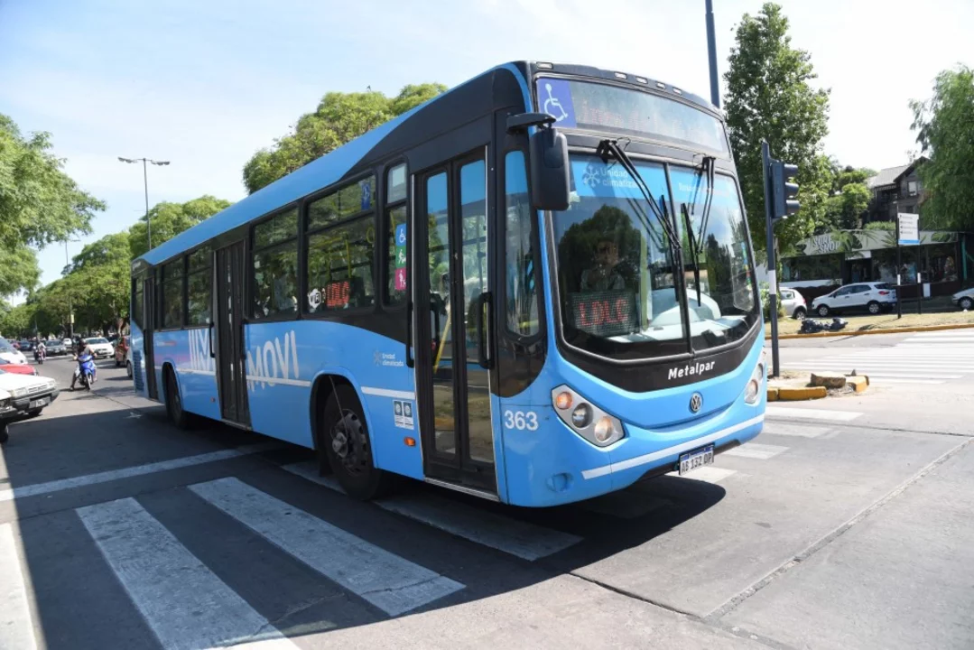 Javkin busca reformular el transporte y ajustarlo a la crisis de la pandemia