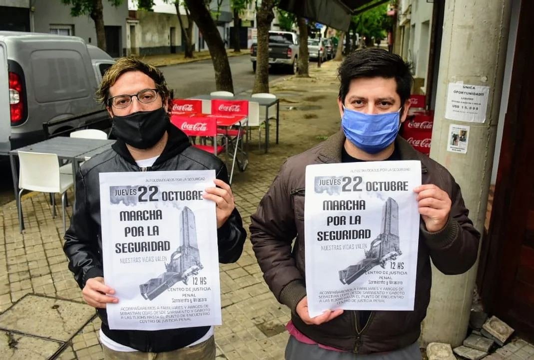 Los allegados de "Oso" Cejas lo recuerdan a un mes del hecho y convocan a marchar por más seguridad.