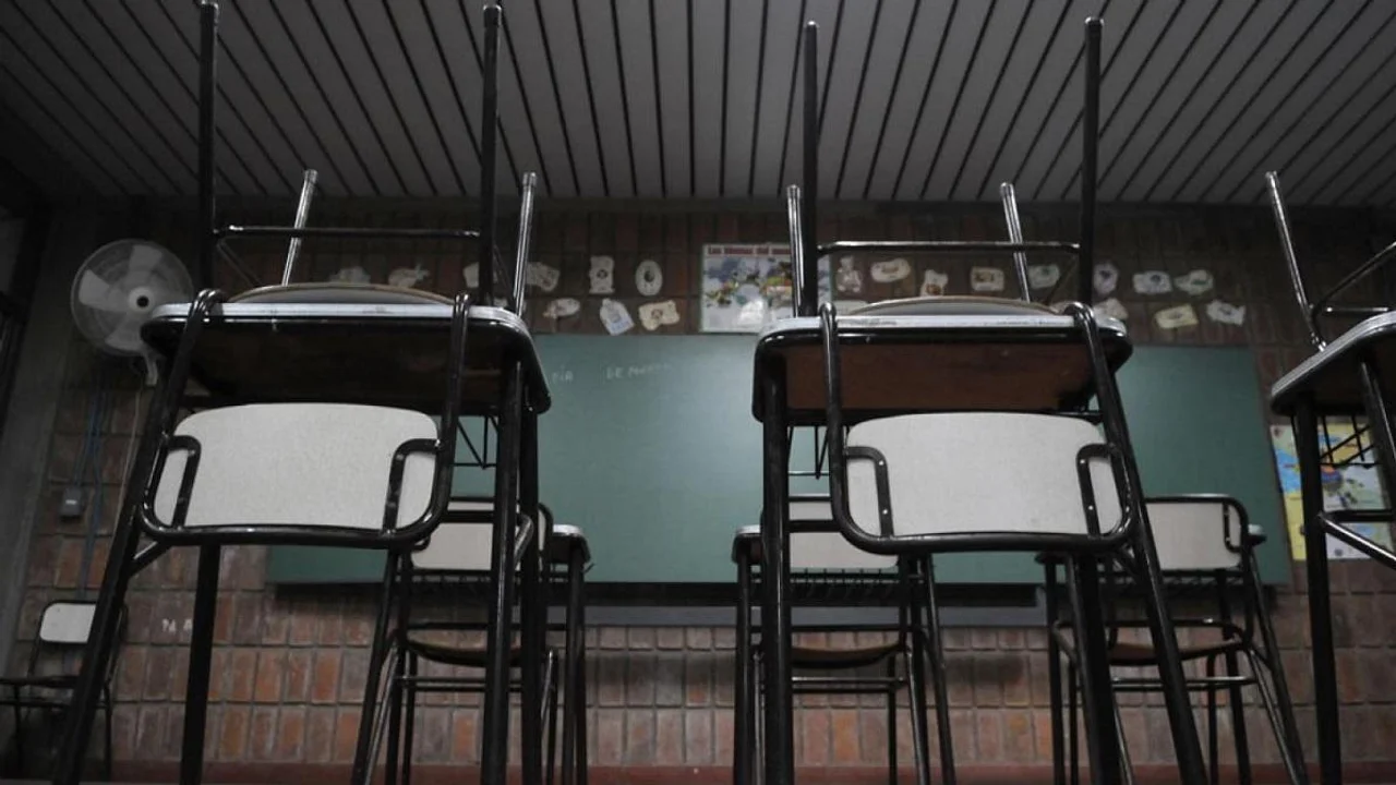 Clases en diciembre: Amsafé se opone y el gobierno prueba con grupos reducidos