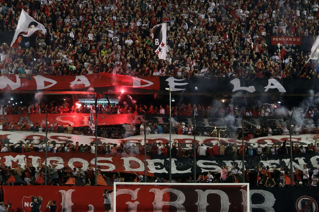 Newell's festejó su cumpleaños con fuegos artificiales y mensajes en las redes