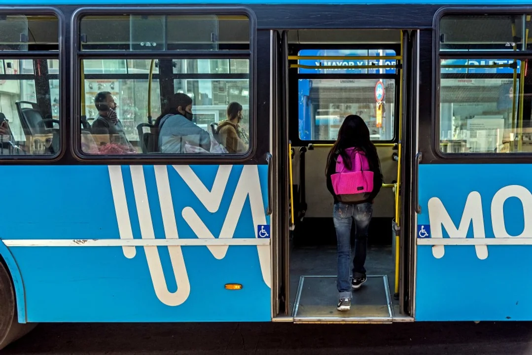 Achicar plazos y seguir de cerca: la emergencia en el transporte va tomando forma