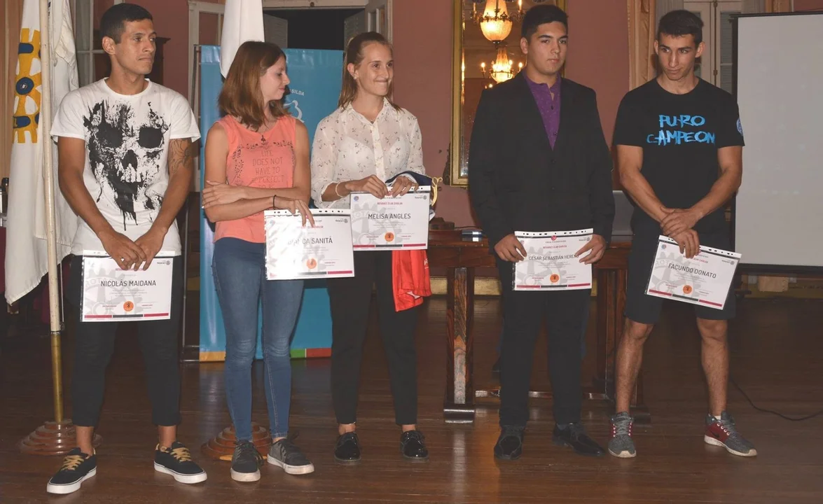 Buscan reconocer la labor social de jóvenes de Casilda y la región