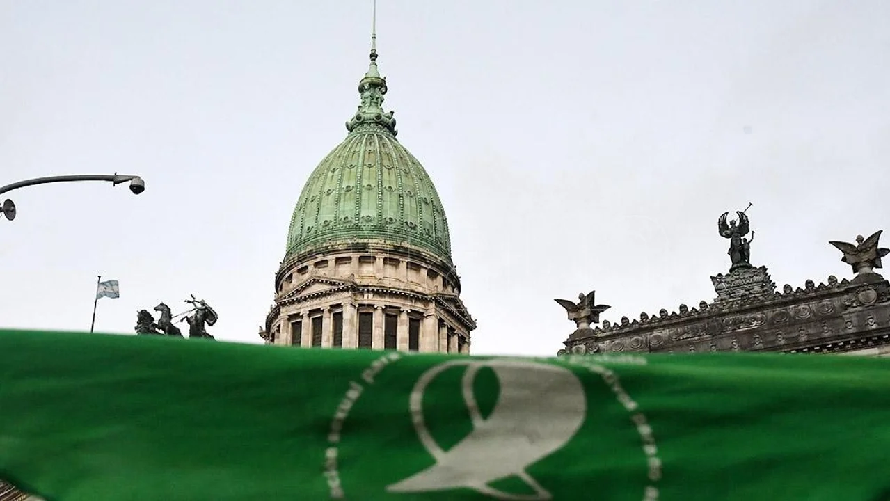 Aborto legal: Diputados abre el debate en comisiones