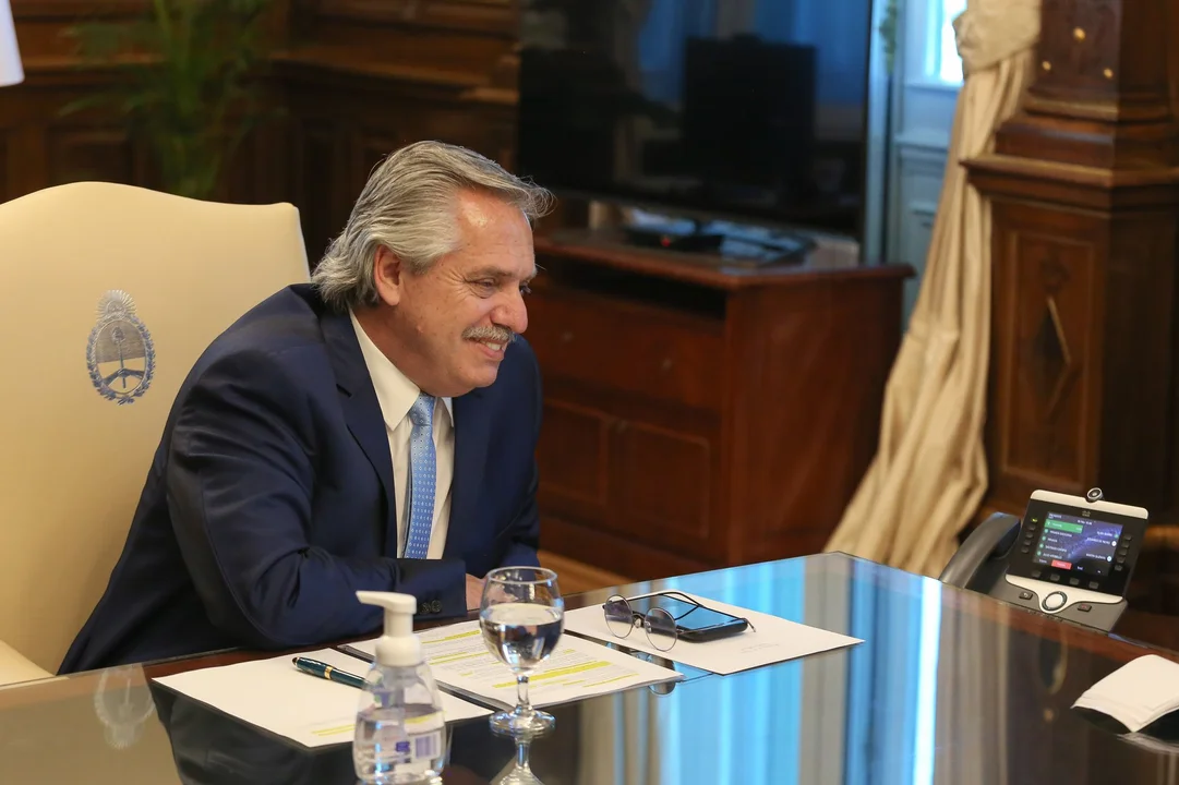 El gobierno firmó el acuerdo con Rusia por la vacuna contra el Covid-19