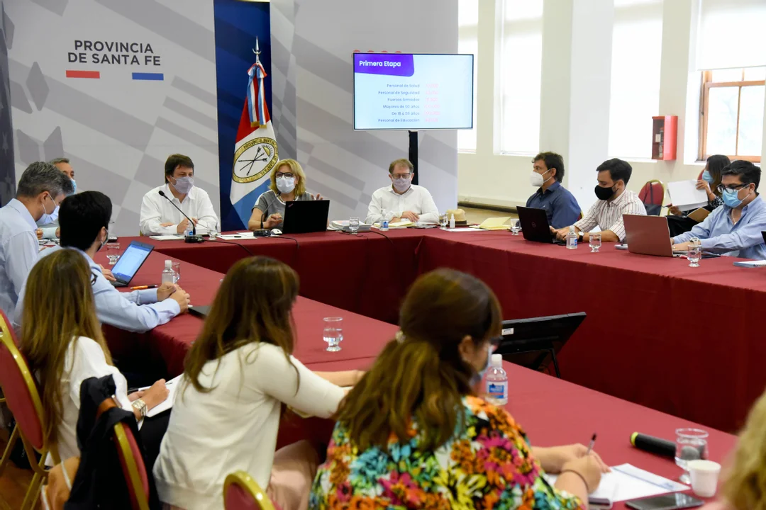 Coordinan la vacunación en Santa Fe: cómo, cuándo y dónde