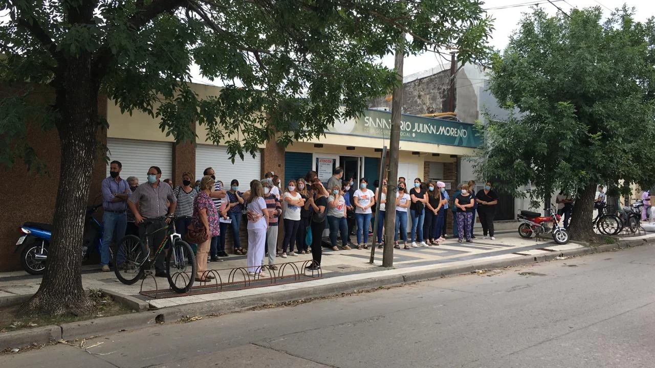 Emotiva despedida a Inés, la enfermera que falleció con coronavirus.