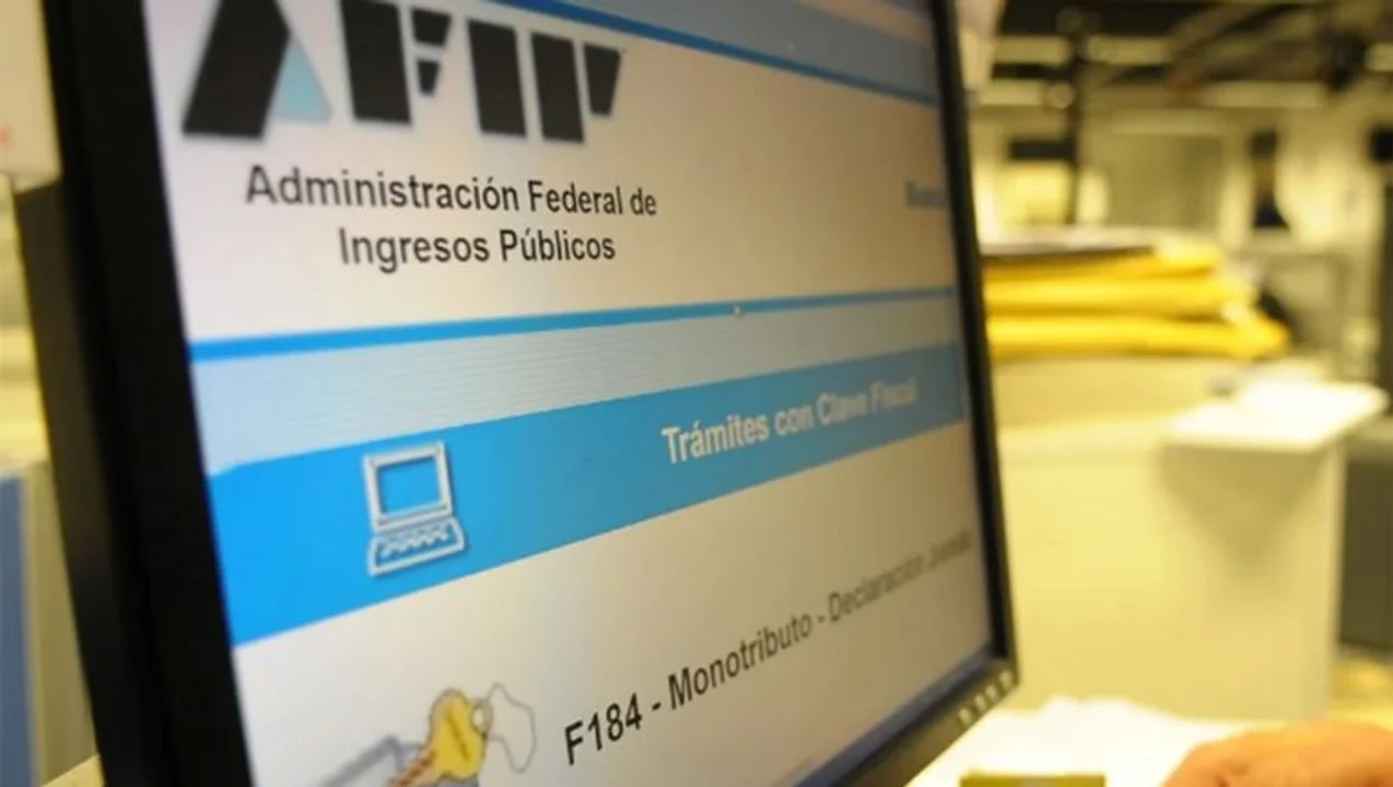Afip banca a monotributistas morosos y no los borra