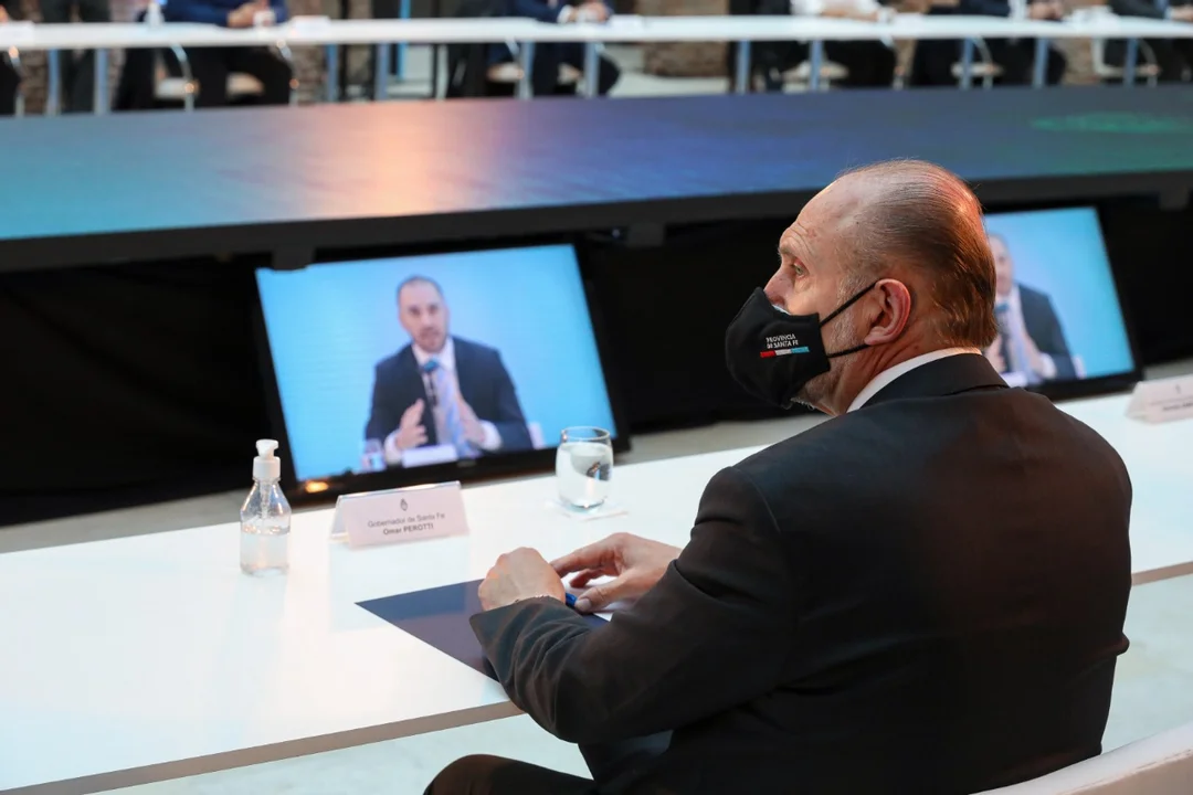 Perotti tiene su ley tributaria, pero con poda al "impuesto Netflix"