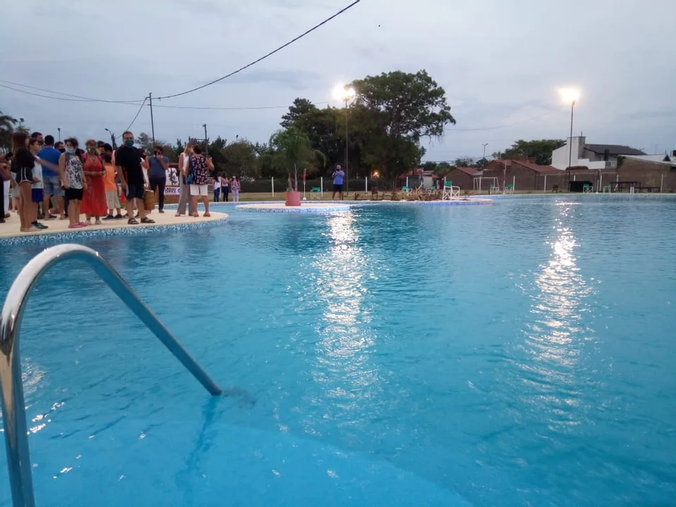 Unión Casildense realizó el corte de cinta de su esperado espejo de agua