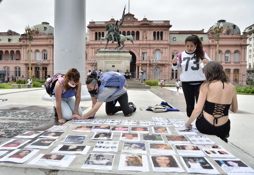 Familiares de víctimas de femicidio piden una audiencia con Alberto Fernández