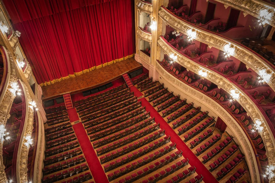 Tras un largo receso, vuelven los shows a las tablas del gran teatro local.