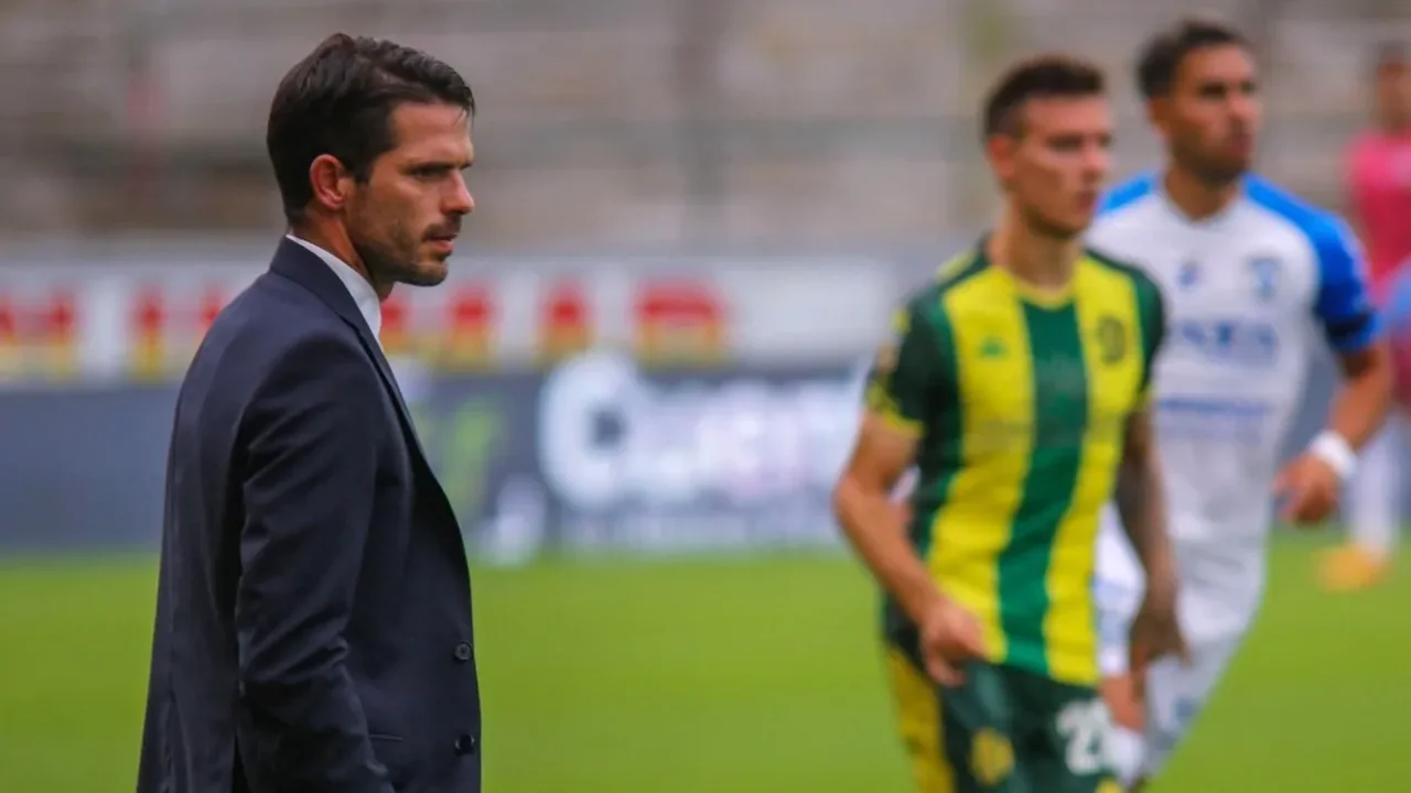 Aldosivi cayó ante Godoy Cruz,  en el debut de Gago como DT