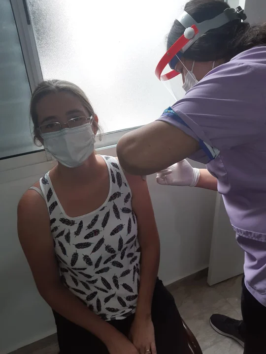 Se vacunaron las primeras cincuenta personas en Pujato contra el coronavirus. (Foto: Pujato Digital).