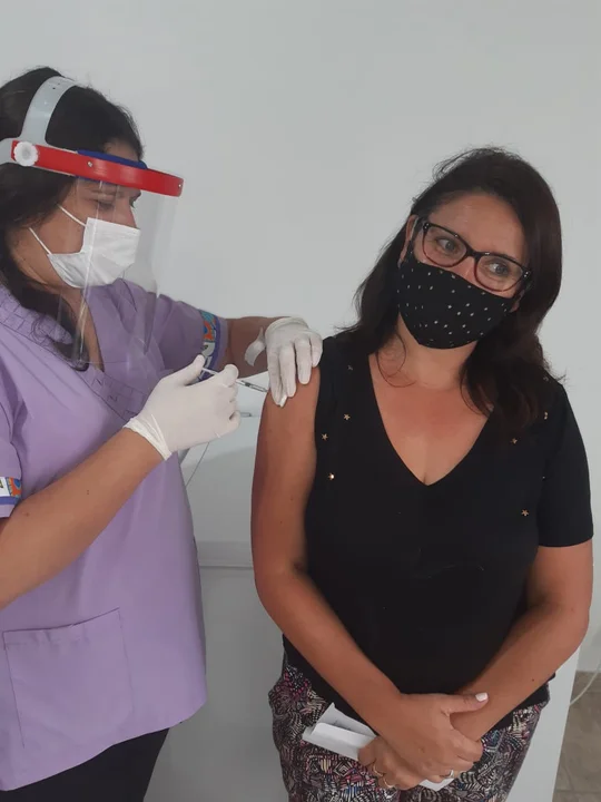 Se vacunaron las primeras cincuenta personas en Pujato contra el coronavirus. (Foto: Pujato Digital).