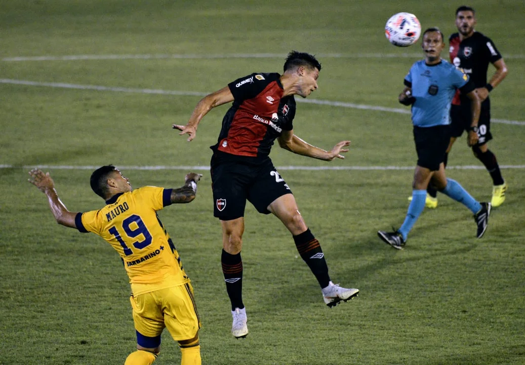 Newell's no marcó bien en la pelota parada y perdió 1 a 0 con Boca en el Coloso