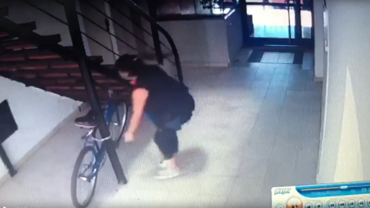 La rompe bicis volvió a atacar y los vecinos quieren justicia