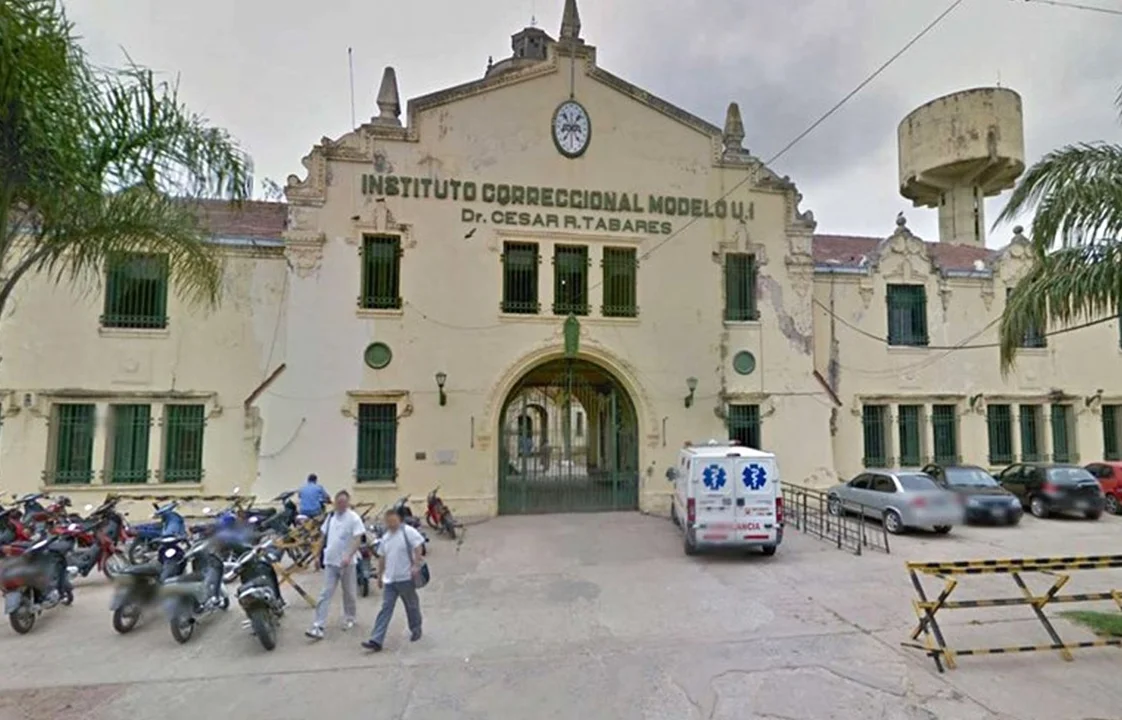 Una suboficial denunció a sus jefes de haberla violado dentro de la cárcel de Coronda, durante una guardia.