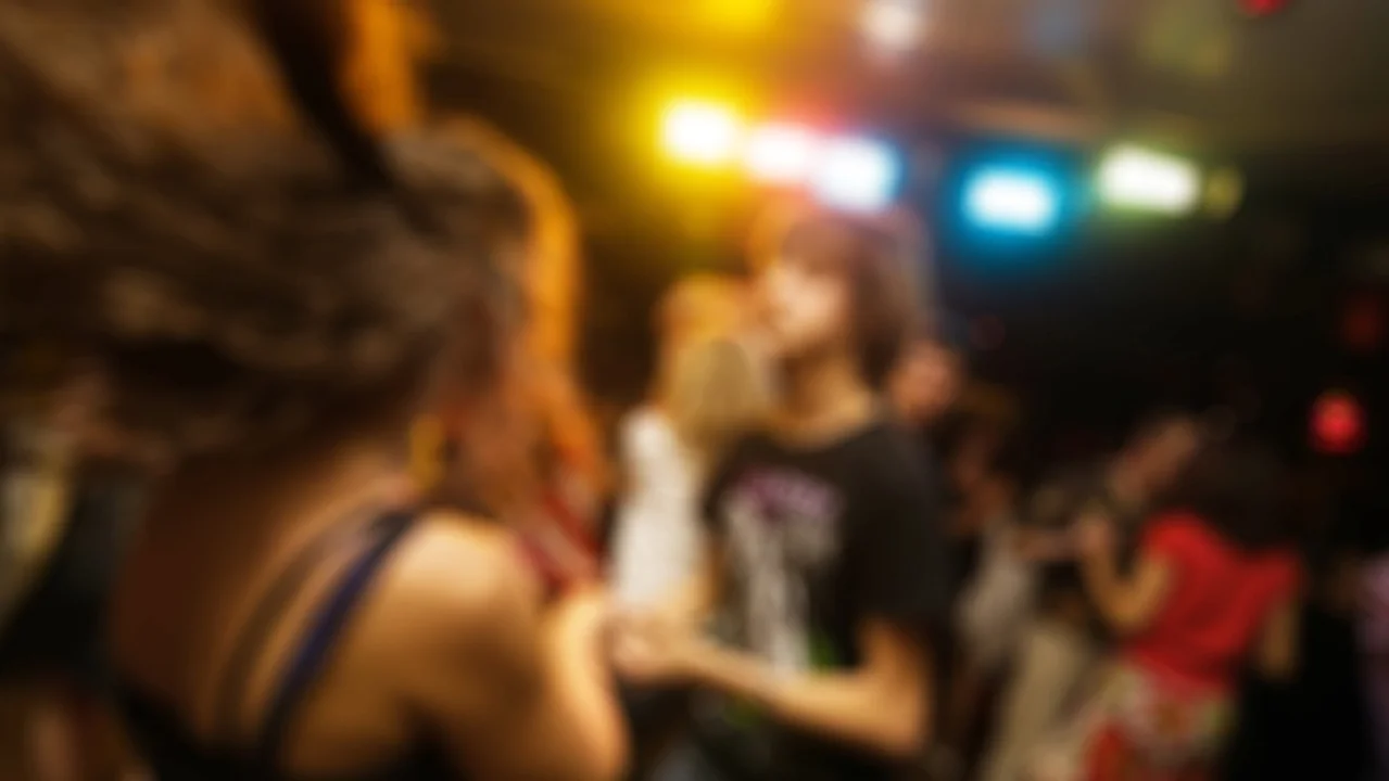 Piden intervención urgente por fiestas clandestinas constantes en Roldán