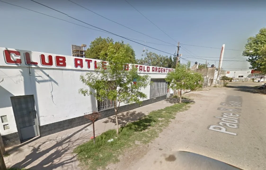 Giaccone, entre Oroño y Balcarce, la escena del crimen. (Google St View)
