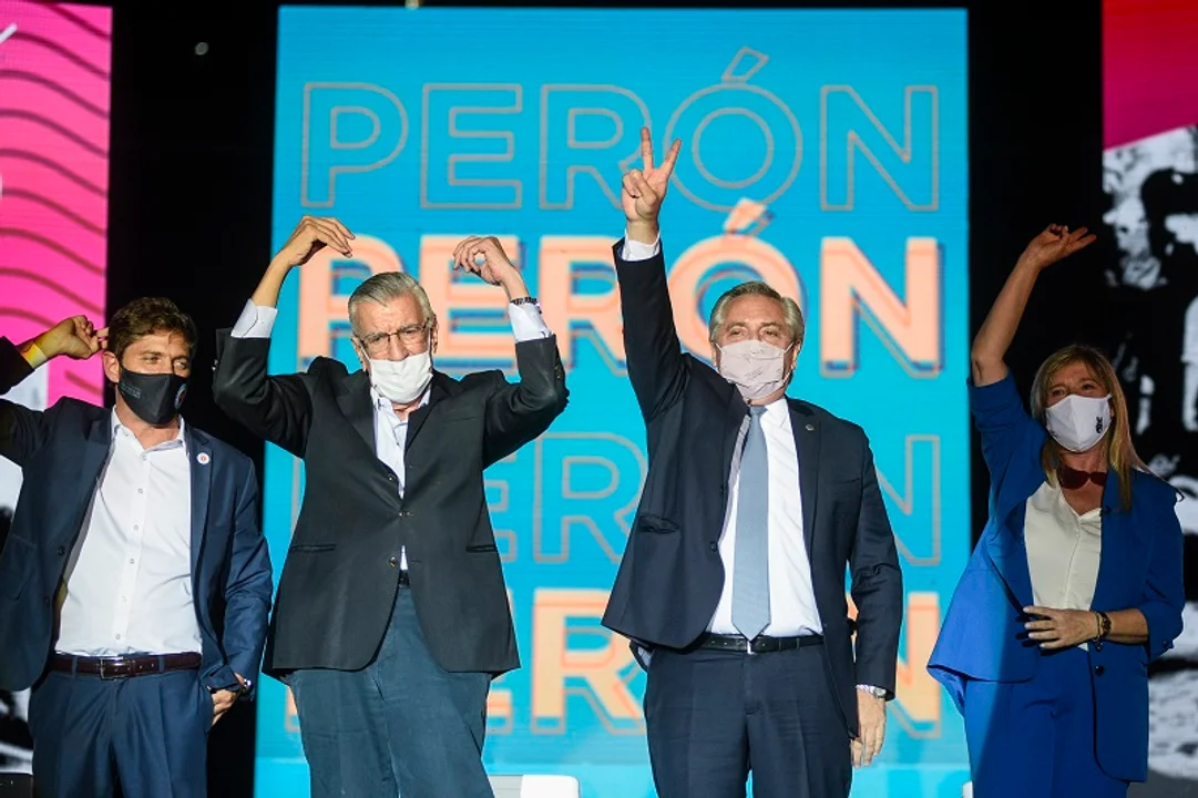 Fernández, Gioja, Kicillof, Magario, en el acto en Defensores de Belgrano (Telam)