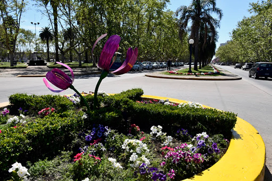 Planean un patio de comidas para el centro de la ciudad