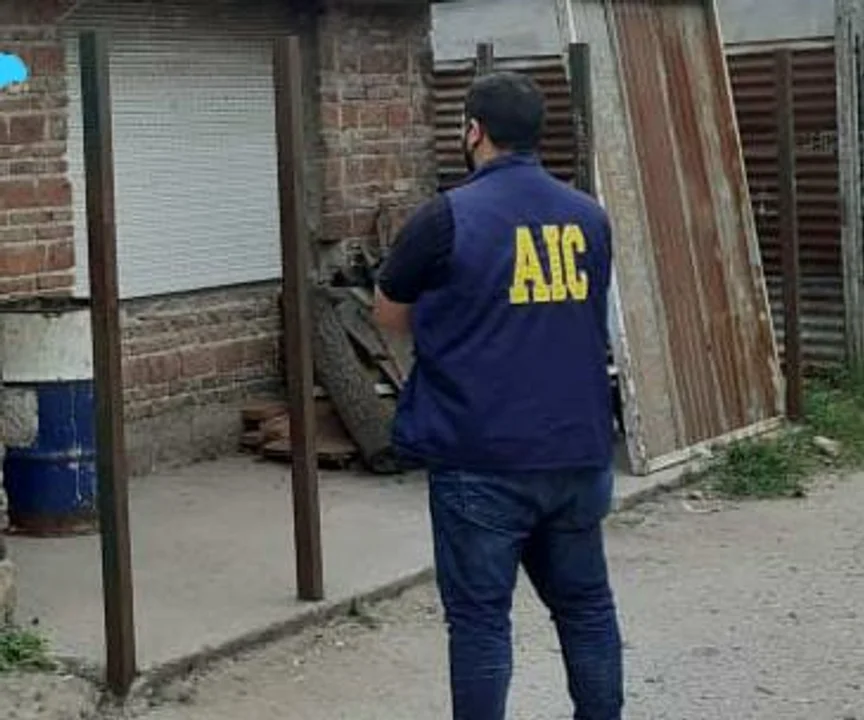 AIC intervino en la recuperación de una motocicleta y un menor quedó detenido