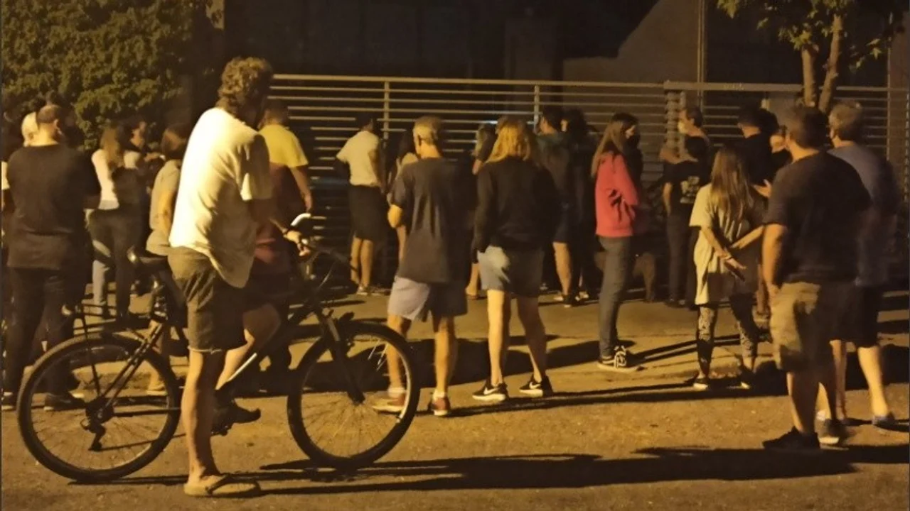 Rescatan a una joven y acusan al dueño de casa de haberla secuestrado
