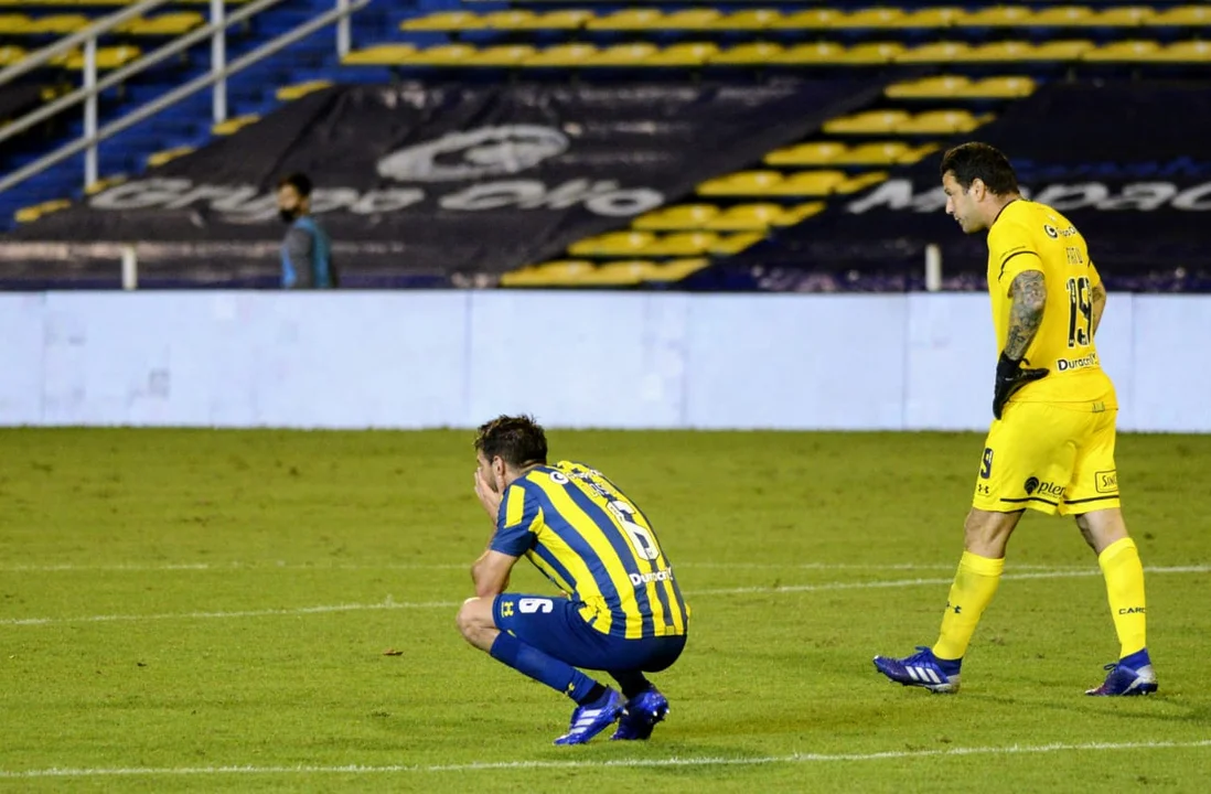 Central, sin ideas, perdió ante Estudiantes un partido importante para la clasificación