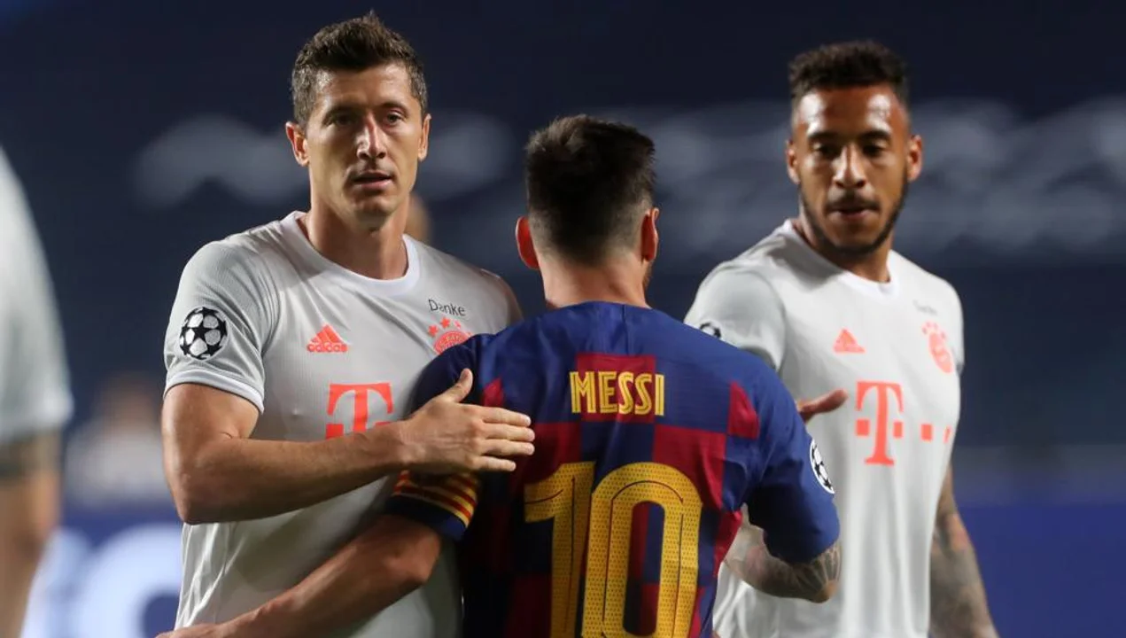 Lewandowski y Messi, dos en el podio.